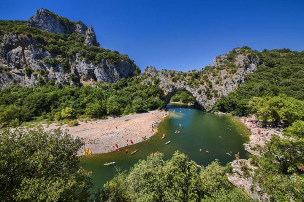 Top 5 des activités incontournables à réaliser dans les Gorges de l'Ardèche