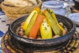 Voyage_culinaire_au_Maroc_:_découverte_de_la_recette_du_Tajine_de_poulet_aux_légumes